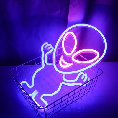 Publicité personnalisée en magasin avec panneau de néon LED avec conception extraterrestre et matériau acrylique