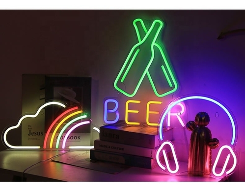 Signes néon acryliques de vaisseaux spatiaux personnalisés pour la décoration murale et la lumière nocturne LED des OVNI