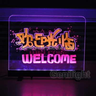 Tableau d'écriture magnétique à bande LED RGB SMD5050 personnalisable pour la publicité interactive
