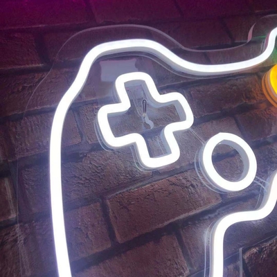 Ajoutez une touche de couleur à votre salle de jeu avec le panneau au néon du contrôleur de jeu personnalisé de 41*27,5 cm