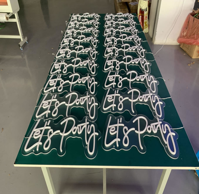 Signes au néon Dimmable Signe lumineux au néon pour la décoration murale et la fête du célibat