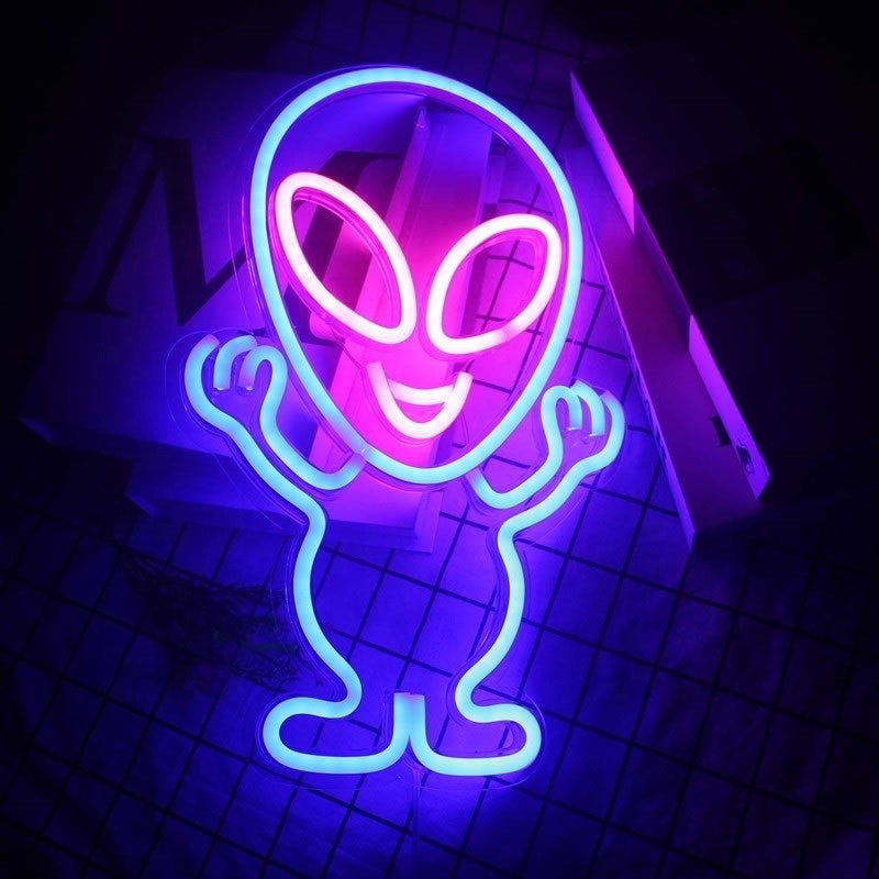 Publicité personnalisée en magasin avec panneau de néon LED avec conception extraterrestre et matériau acrylique