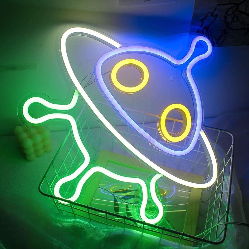 Signes néon acryliques de vaisseaux spatiaux personnalisés pour la décoration murale et la lumière nocturne LED des OVNI
