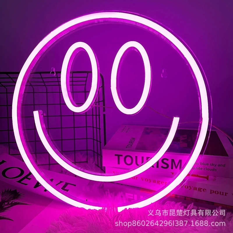 5V Voltage LED Smiley Signe personnalisé Décoration murale pour les adolescentes
